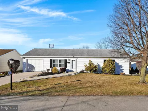 217 Laurel Ct, Pine Grove, PA 17963