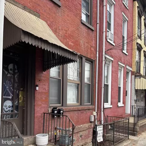 722 W Market St, Pottsville, PA 17901
