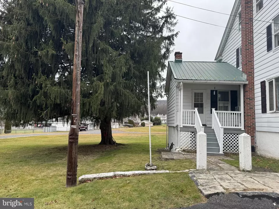 39 S Sport Hill St, Branchdale, PA 17923 16 Photos Movoto