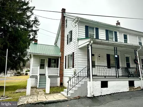 39 S Sport Hill St, Branchdale, PA 17923