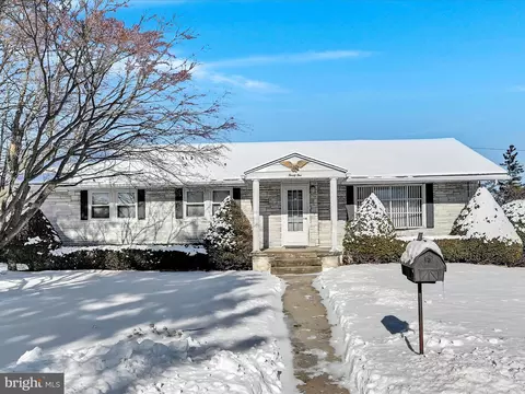 547 Maple St, Pottsville, PA 17901