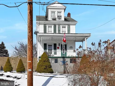 225 High Rd, Pottsville, PA 17901