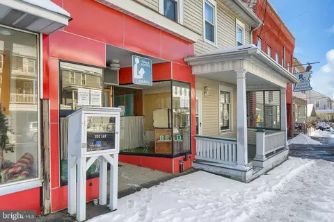 230 E Grand Ave, Tower City, PA 17980