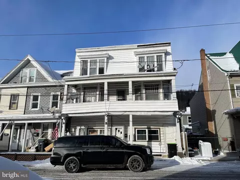 204 E Ogden St, Girardville, PA 17935