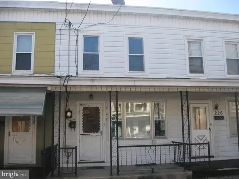 228 S 3rd St, Saint Clair, PA 17970