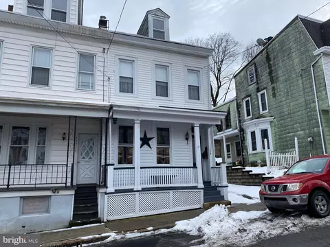 1229 W Norwegian St, Pottsville, PA 17901