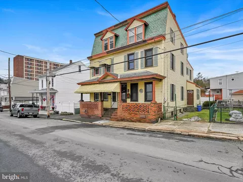 308 N 3rd St, Minersville, PA 17954
