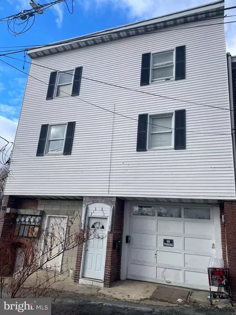 311-313 W Columbus St, Shenandoah, PA 17976