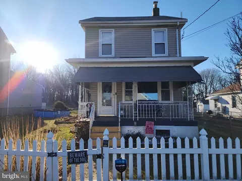 5 First St, Kelayres, PA 18231