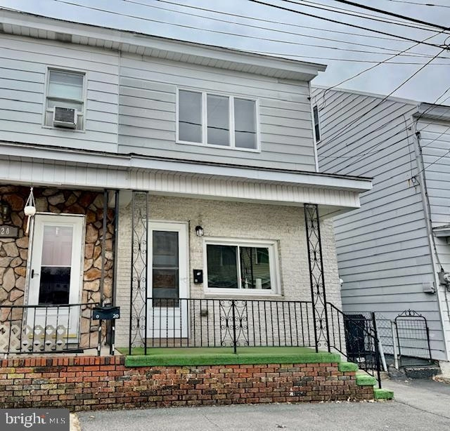 18 S Railroad Ave  