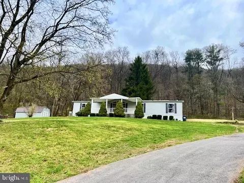 41 Shamokin St, Ashland, PA 17921