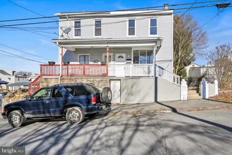 125 E Spring St, Frackville, PA 17931