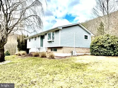 26 Paul St, Ashland, PA 17921
