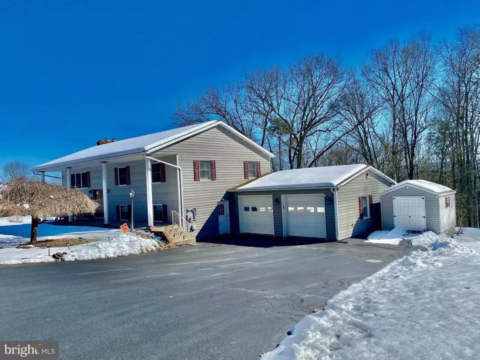 1454 Schuylkill Mountain Rd, Schuylkill Haven, PA 17972 1 photo Movoto