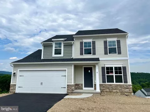 5 Hillside Vis #LOT 50, Pine Grove, PA 17963