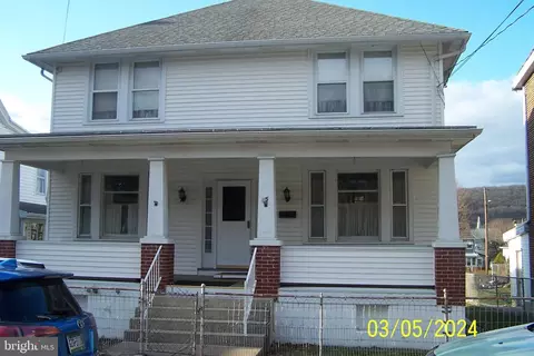 15 E Lehigh St, Coaldale, PA 18218