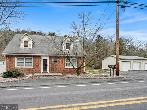 164 2nd Mountain Rd, Pottsville, PA 17901