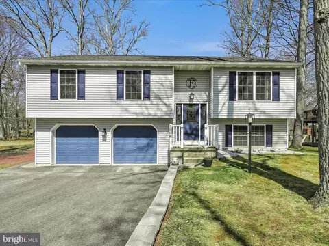 1806 Crazy Horse Dr, Auburn, PA 17922