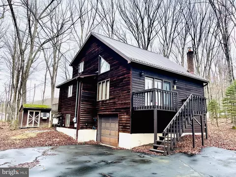 9 Aparahoe, Hazleton, PA 18202