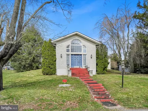 15 Clarryan, Tamaqua, PA 18252