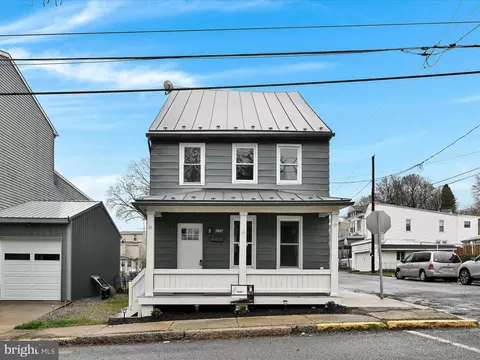 235 N Coal St, Port Carbon, PA 17965