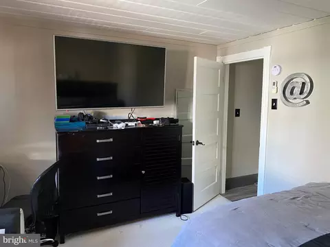 Bedroom - 239 Cherry St, Saint Clair, PA 17970 photo 5 of 7