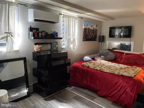 Bedroom - 239 Cherry St, Saint Clair, PA 17970 photo 7 of 7