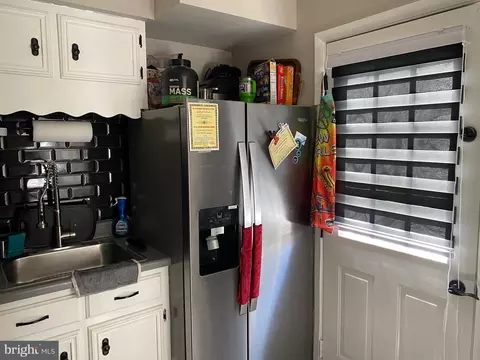 Kitchen - 239 Cherry St, Saint Clair, PA 17970 photo 2 of 2
