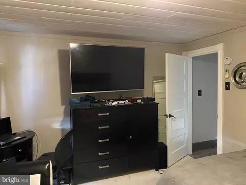 Bedroom - 239 Cherry St, Saint Clair, PA 17970 photo 4 of 7
