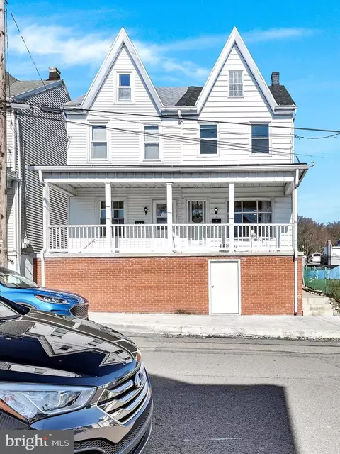 137 S Spencer St, Frackville, PA 17931