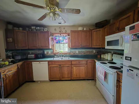 21 Ash Ln, Andreas, PA 18211 photo 8