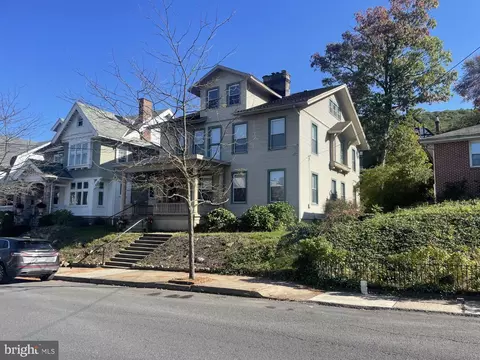 1317 Mahantongo St, Pottsville, PA 17901