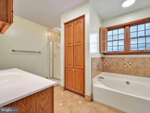 Bath - 95 Fairview Rd, Pitman, PA 17964 photo 1 of 4