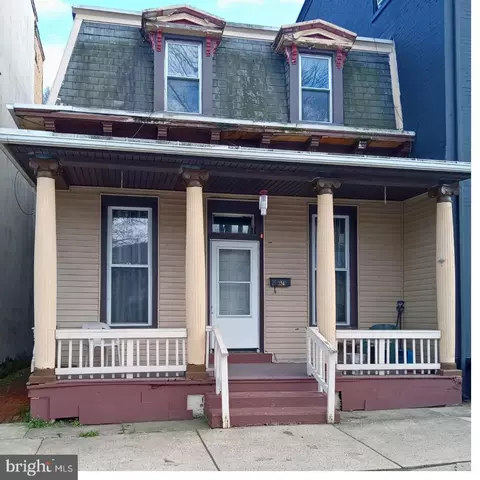 324 W Broad St, Tamaqua, PA 18252
