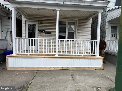 322 S 2nd St, Saint Clair, PA 17970