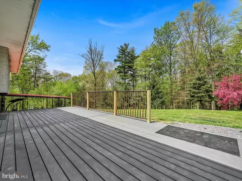 Exterior - 2 Walnut Ln, Marlin, PA 17951 photo 3 of 15