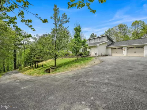 Exterior - 2 Walnut Ln, Marlin, PA 17951 photo 14 of 15