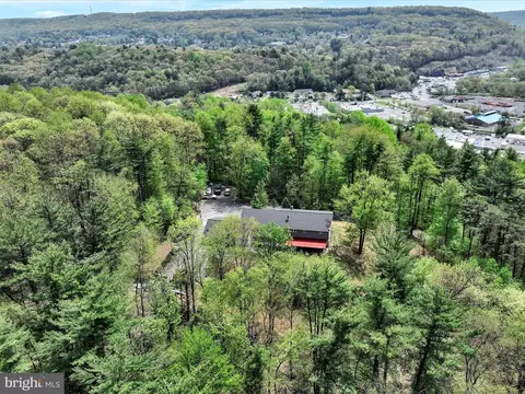 View/Area - 2 Walnut Ln, Marlin, PA 17951 photo 3 of 3