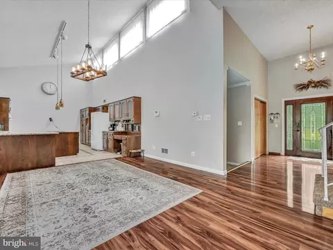 Entry Way - 2 Walnut Ln, Marlin, PA 17951 photo 2 of 2