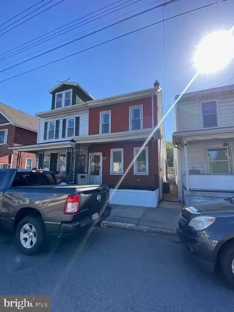 326 S 2nd St, Saint Clair, PA 17970