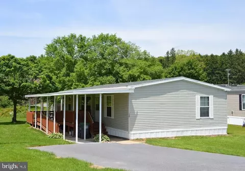 13 Frieden Mnr # B, Schuylkill Haven, PA 17972
