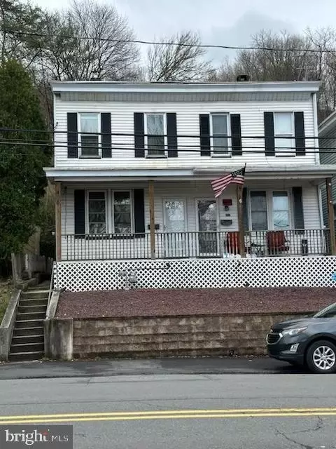 405 N Nichols St, Pottsville, PA 17901