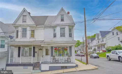 115 S Elizabeth St, Tamaqua, PA 18252