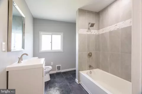 Bath - 207 E Biddle St, Gordon, PA 17936 photo 1 of 1