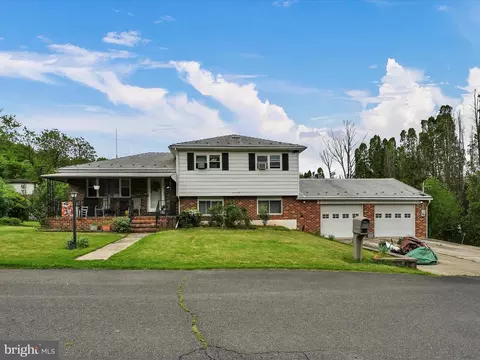 1050 E Donna Rd, Orwigsburg, PA 17961
