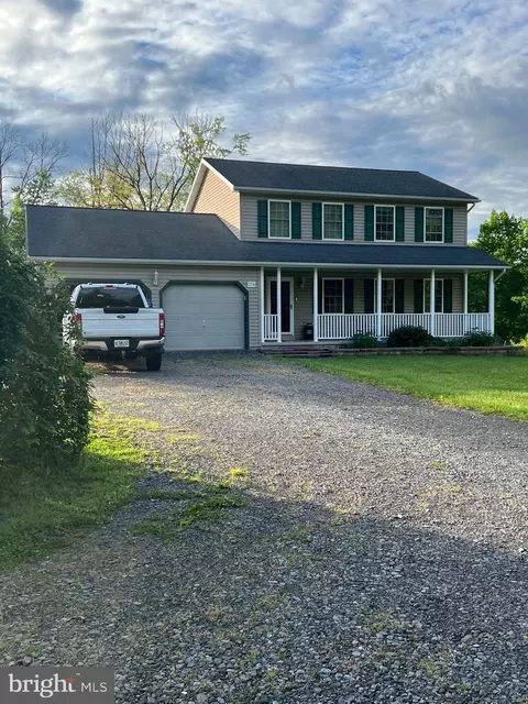 230 W Elm St, Gordon, PA 17936
