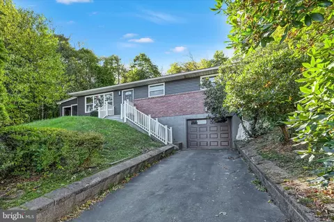 1228 Brock St, Ashland, PA 17921