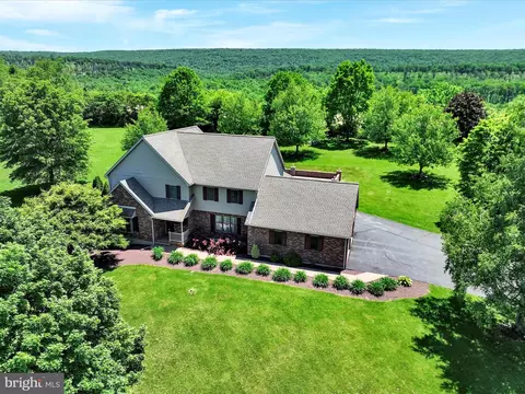 273 Ridge Rd, Schuylkill Haven, PA 17972