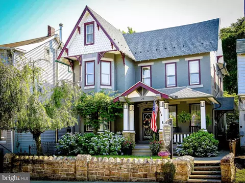 28 Dock St, Schuylkill Haven, PA 17972