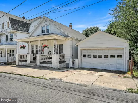 258 Indiana Ave, Shenandoah, PA 17976